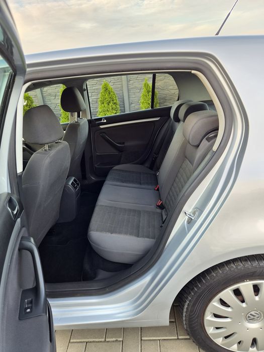Volkswagen Golf Hatchback 1.4 MPi 80km 5-Drzwi Wersja TOUR 2006r Zarej w PL