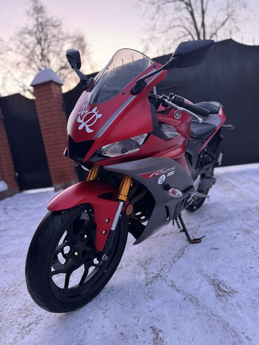 Мотоцикл Ямаха Yamaha YZF-R25 2019 рік