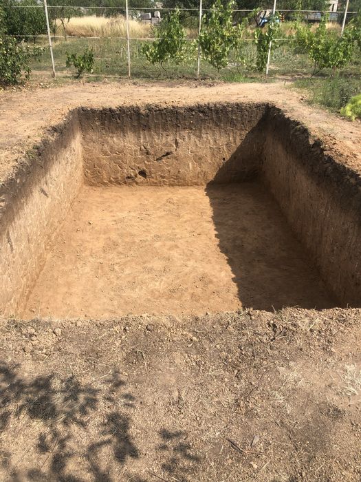 Земляные работы, копка траншей и котлованов, планировка участка