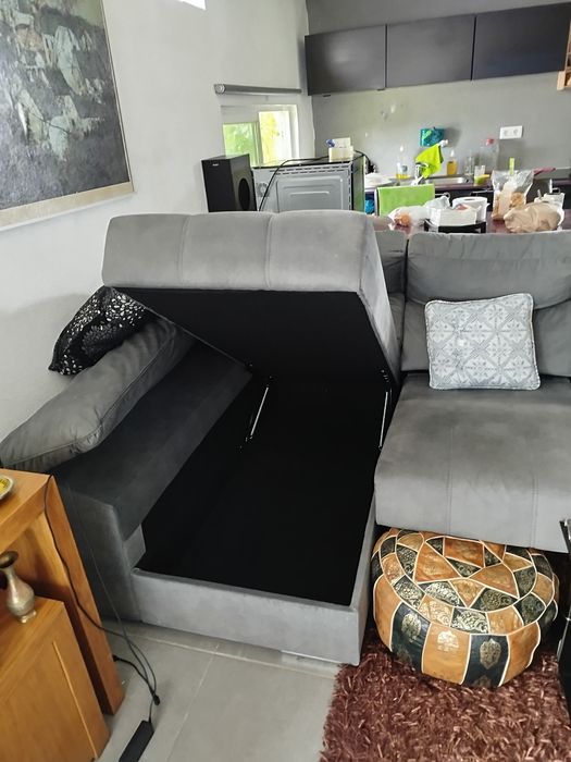 Sofá chaise lounge com arrumação