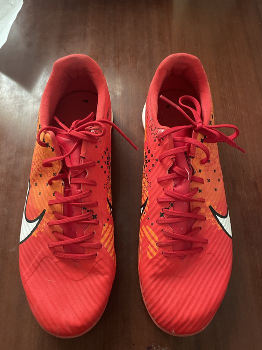 Chuteira Nike CR7 sem pitons tam. 44