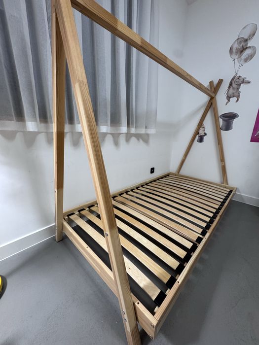 Łóżko Luletto Tipi z barierką płotek Duo 180/90 z materacem