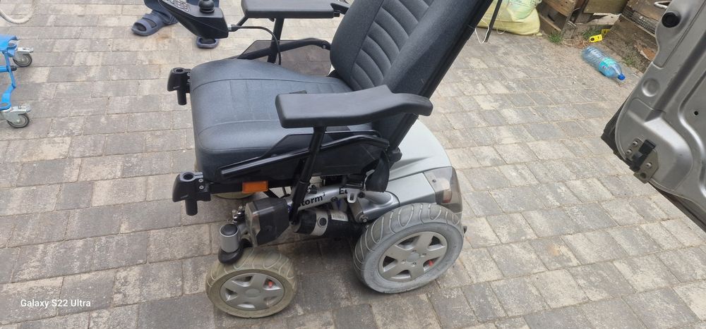 Sprzedam wózek inwalidzki