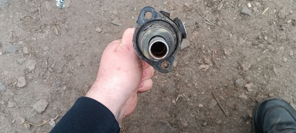 Головний цліндр ауді 100с4
