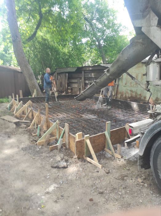 Будівництво будинків