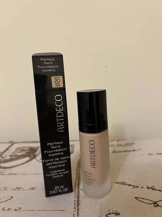 Тональные основы Chanel, Guerlain, Catrice, помады Tom Ford,  Dior Addict Diormania 667