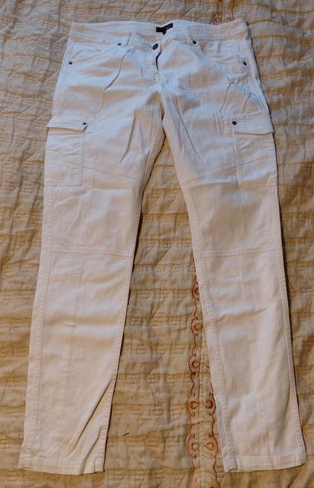 Next spodnie białe z kieszeniami 16L