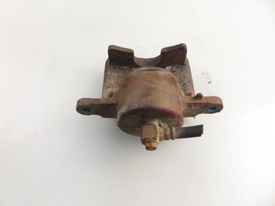 Zacisk Prawy Przód Nissan Patrol Iii/1 Hardtop 3.2 Td R6 110 - Sd33t