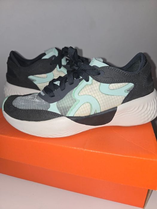 Sapatilhas Nike Jordan como novas