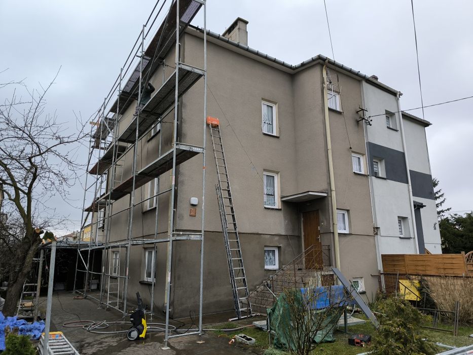 Malowanie elewacji i ogrodzeń