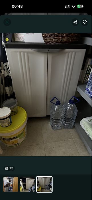 Armário pequeno para ferramentas ou dispenseiro