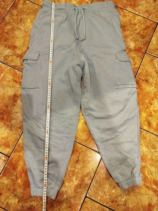 Spodnie dresowe Cropp xs