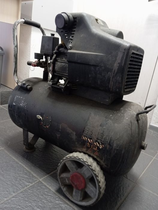 Компресор Dnipro M AC-50LX