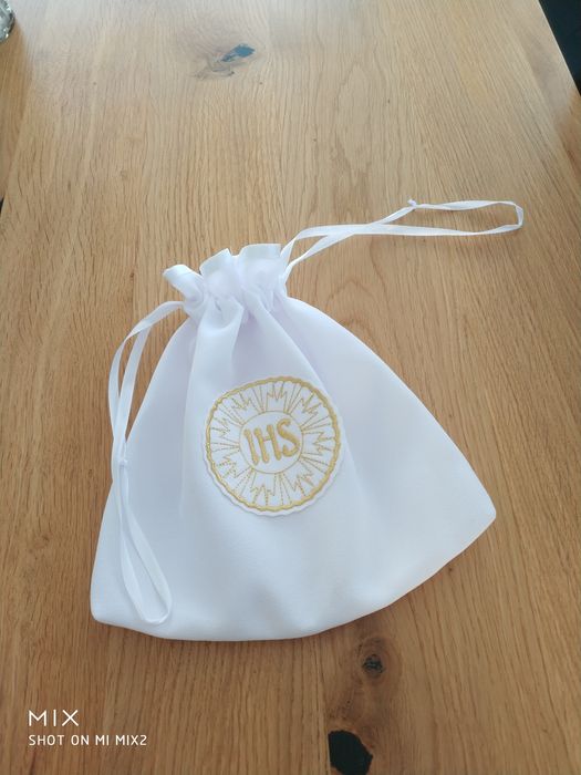 Komunijna alba dla dziewczynki