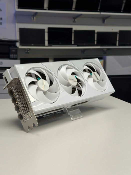 NOWA Grafika Gamingowa NVIDIA RTX 4080 Super INNO3D | BIAŁA | 16GB | 8K | GWARANCJA | ostatnie sztuki! | OKAZJA!