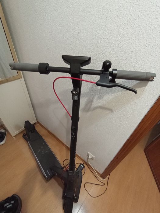 Trotinete NAVEE 8 meses de compra e 4 meses de uso.