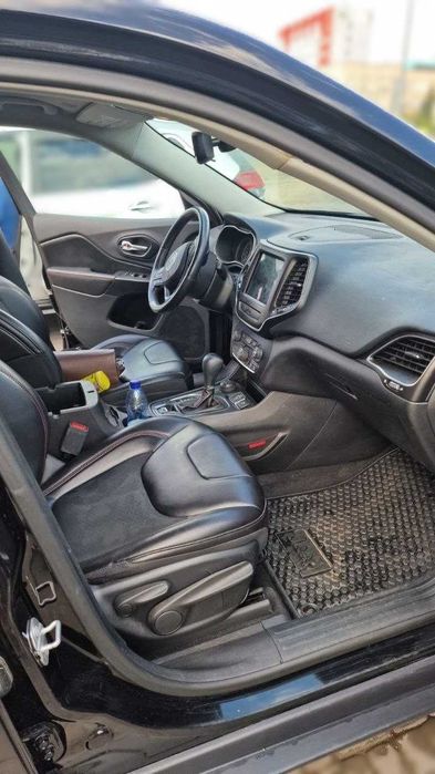 Jeep Cherokee 2019, ТОРГ!
