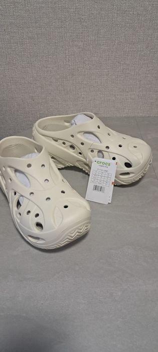 Нові Crocs Клоги,розмір 8us +прикраса!