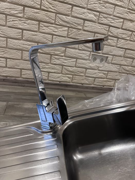 Мийка кухонна та змішувач