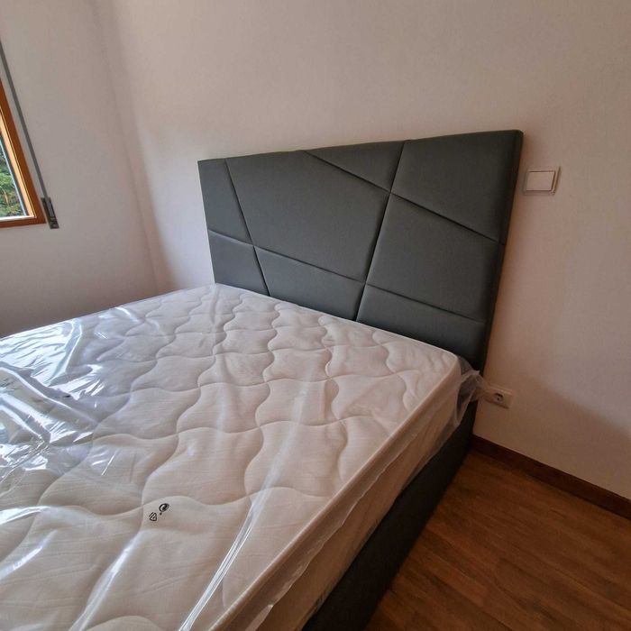 Camas De Casal Estofadas ALTA GAMA - MODELO RISCAS - Top de Gama 190x140m Estrado Incluído!!