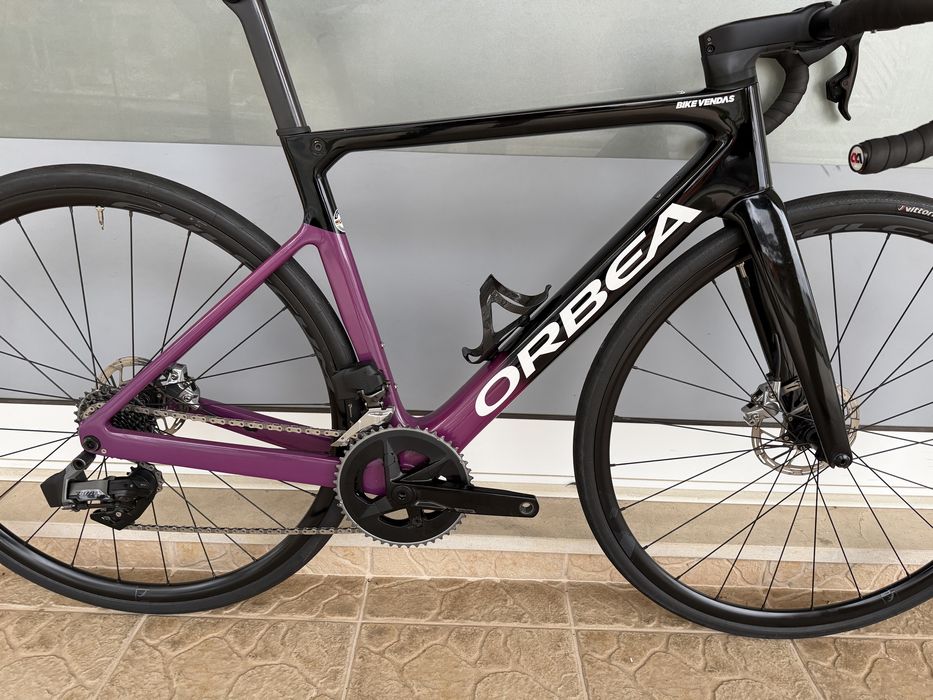 Bicicleta de estrada Disco - Mudancas electricas