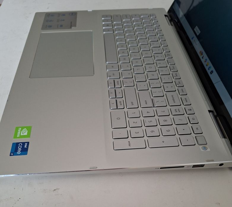 Dell Inspiron 7706 2in1,  16/256 Nvidia Mx350.