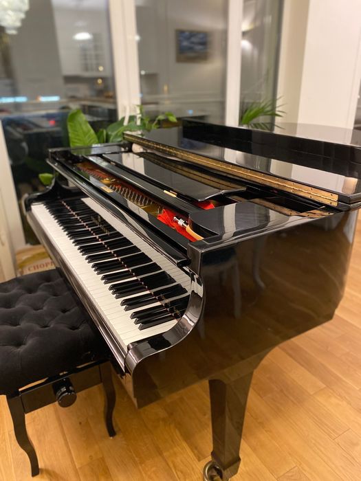 Fortepian Young Chang G185