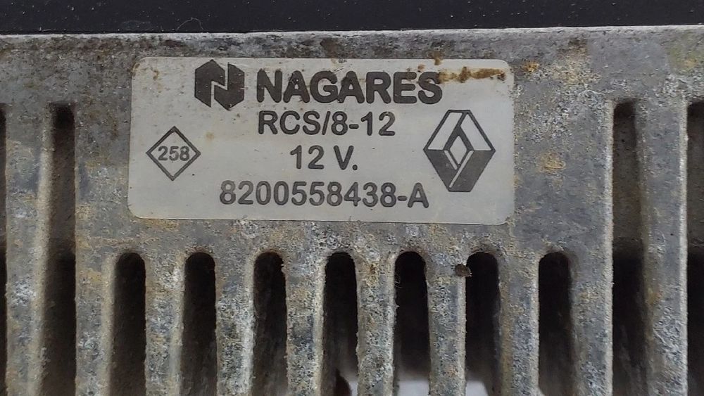 Botão / interruptor electromecânico / relé NISSAN NV200 Furgão/Combi (