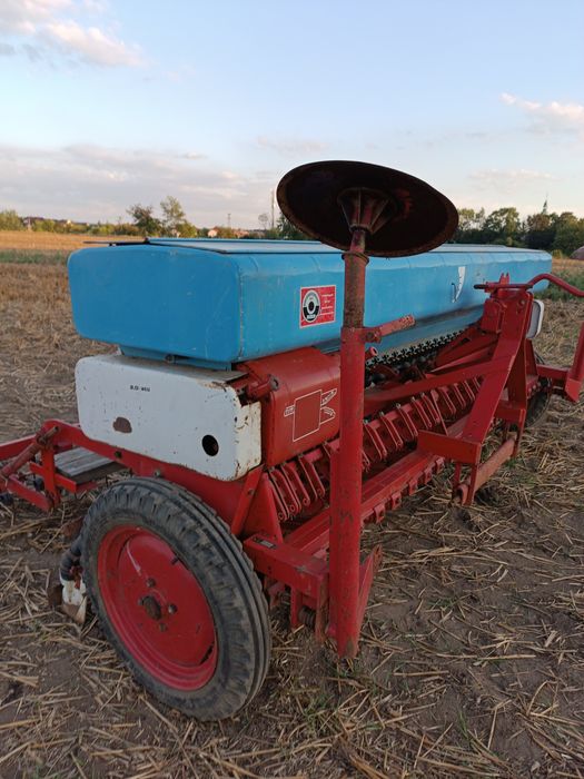 Siewnik Isaria 6000