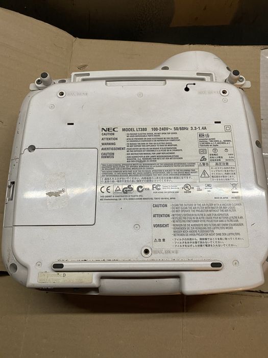 Проектор NEC LT380 в робочому стані
