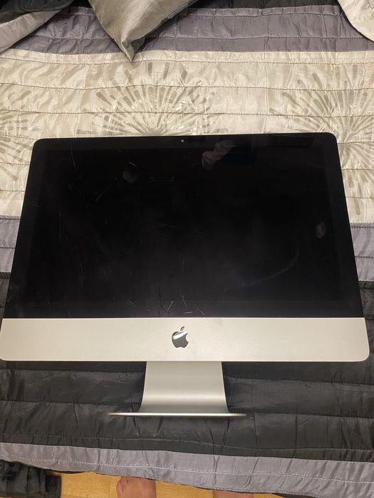 Apple iMac 21.5"