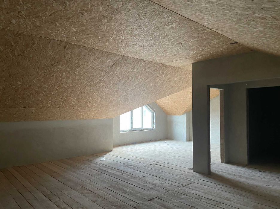 Елітний таунхауз в топ-локації із закритою приватною територією