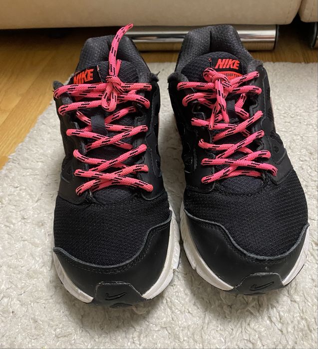 Продам кросівки Nike 39 розмір