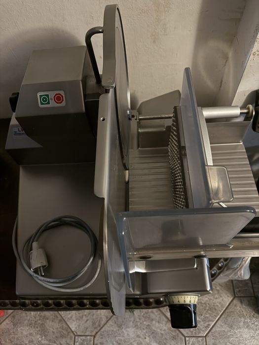 Krajalnica Scharfen V330