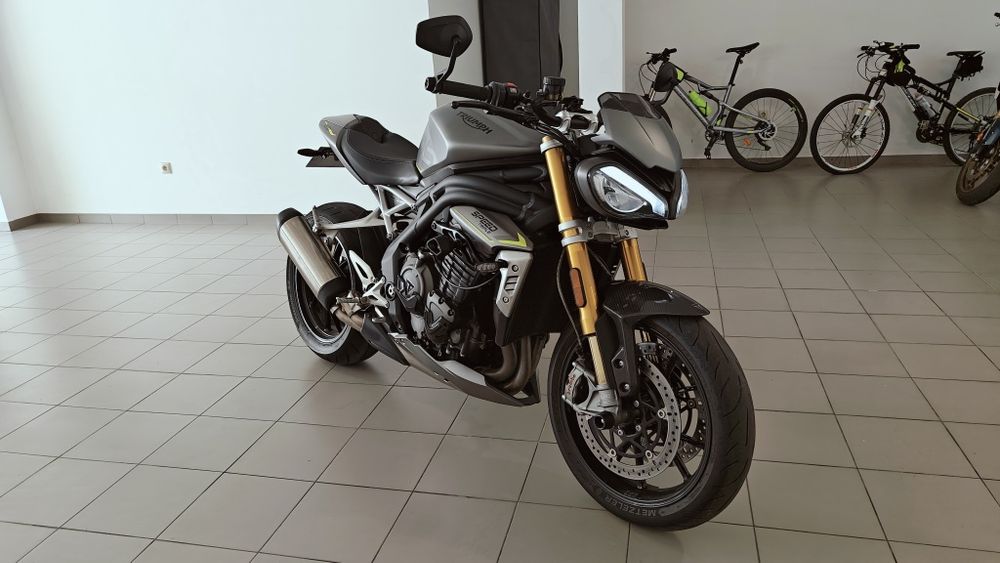 TRIUMPH - Speed Triple - 1200RS