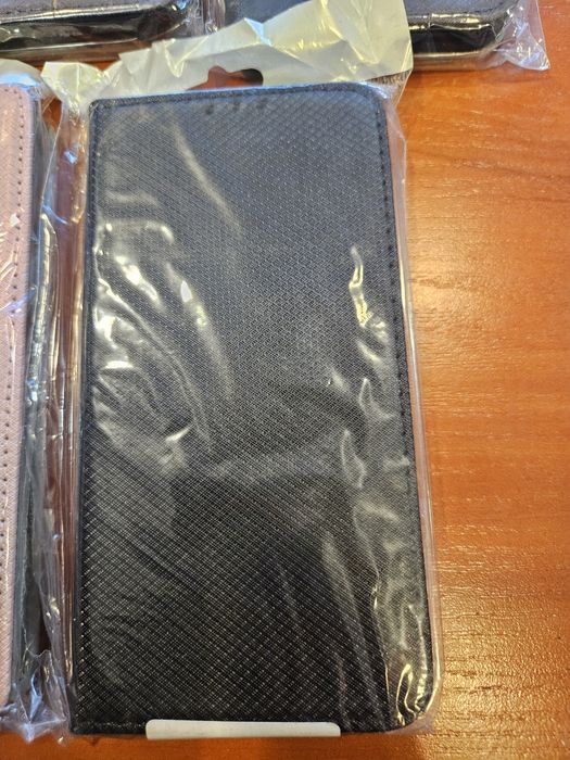 Etui zamykane pokrowiec futerał case do Apple Iphone 12 / 12 pro