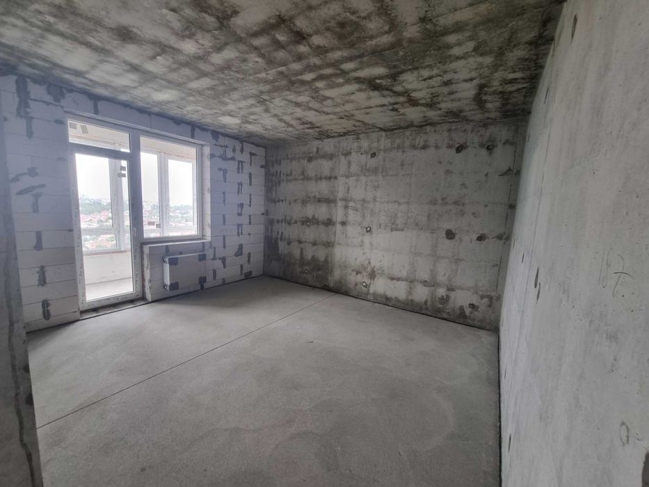 Просторная трёхкомнатная в Альтаире.