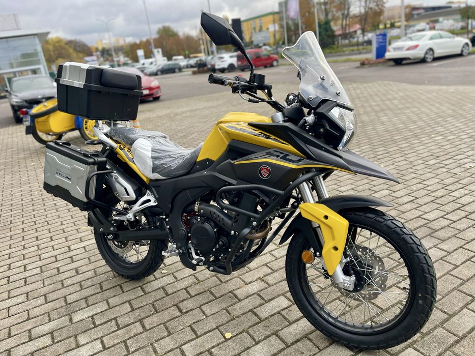 Мотоцикл CYCLONE RX3