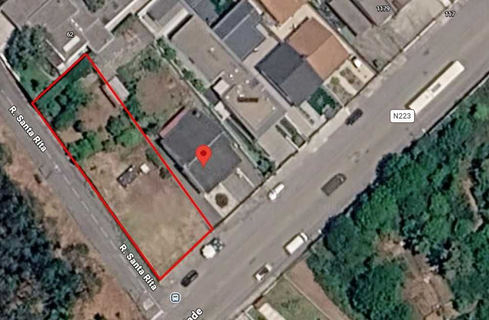 Terreno Urbanizável com Potencial Construtivo em Gião a 2m de Canedo
