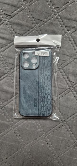 Чехол на iPhone 15 pro