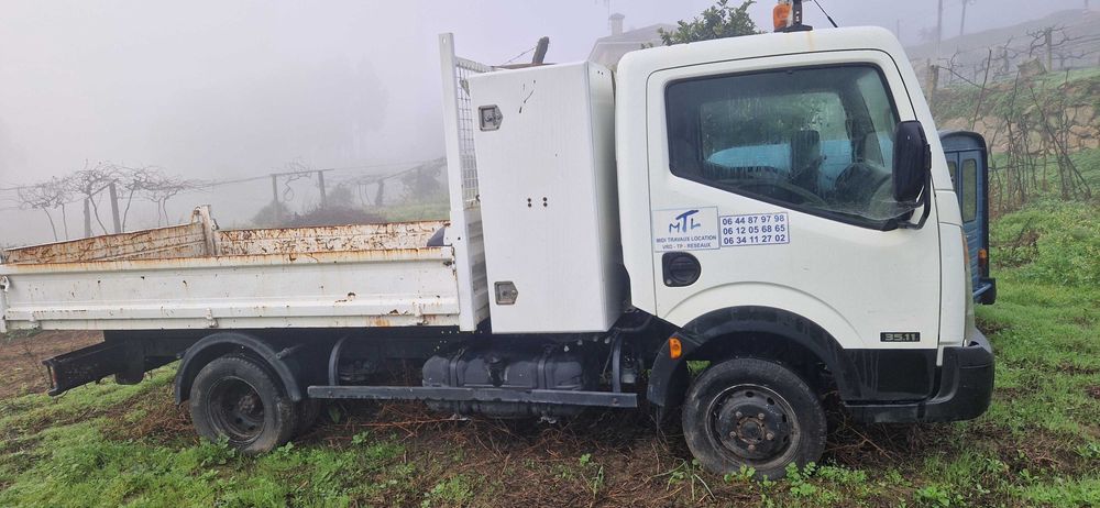 Nissan cabstar  2008