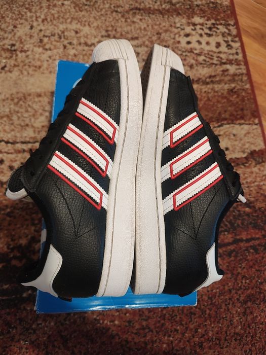 Buty damskie Superstar czarne, rozm. 40,5