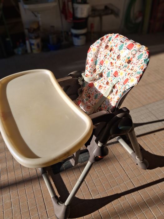 Cadeira de refeição bebé