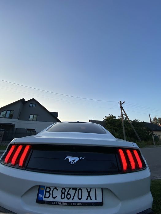 Ford Mustang 2020 2.3 ecoboost під ремоет