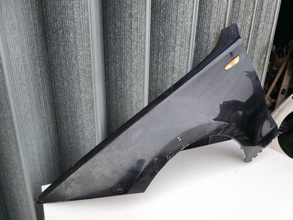 Guarda lamas esquerdo BMW Serie 1 E81 E82 E87 (2003 a 2013)