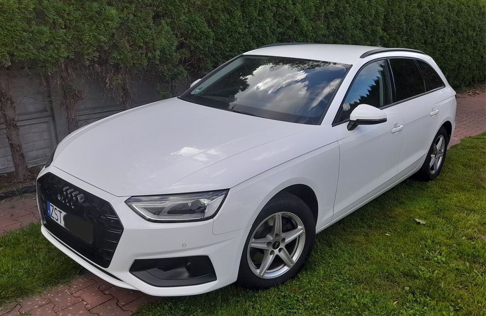 AUDI A4 B9 2.0 automat