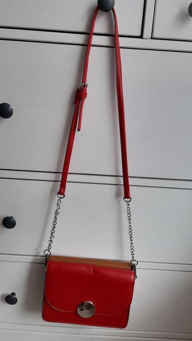 Torebka stradivarius kopertówka czerwona łańcuszek idealna