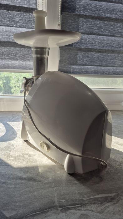 Мясорубка Delfa.