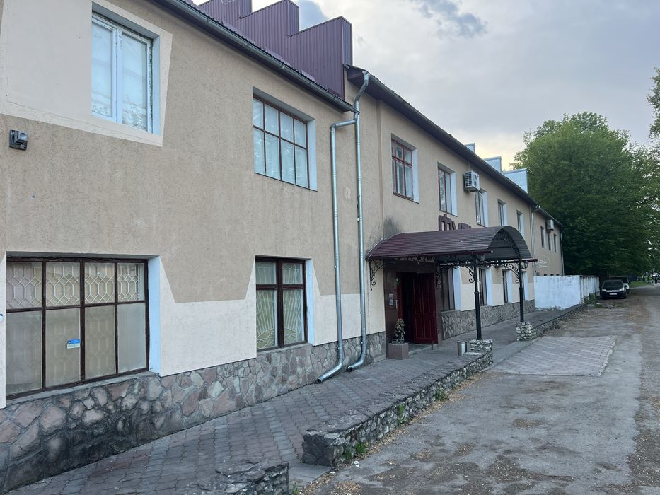 Здається бар  ресторан Фуршет в м Копичинці