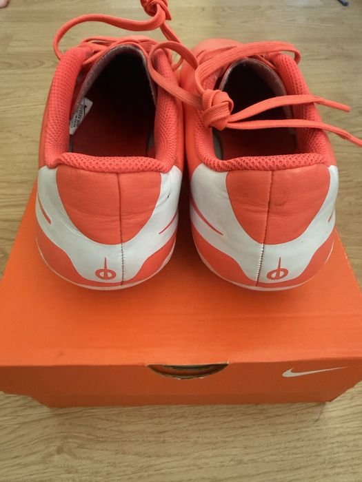 Nike Legend 10 Club rozmiar 40,5